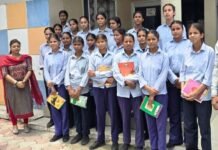 Students Informed About Police Work and Services at Police Station and Sanjh Kendra