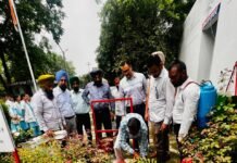 डेंगू की रोकथाम के लिए पुलिस लाइन और पुलिस थानों में स्वास्थ्य विभाग की टीमों द्वारा जागरूकता अभियान चलाया गया