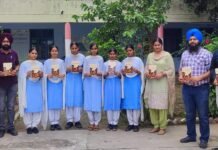 “बच्चों के लिए प्रेरणादायक पुस्तक ‘ज्ञान का दीवा बलदा रहे’ का विमोचन”