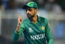 व्हीलचेयर तक खेलूंगा… भारत-पाक सेमीफाइनल से पहले शोएब मलिक का जज्बा छलका व्हीलचेयर तक खेलूंगा… भारत-पाक सेमीफाइनल से पहले शोएब मलिक का जज्बा छलका