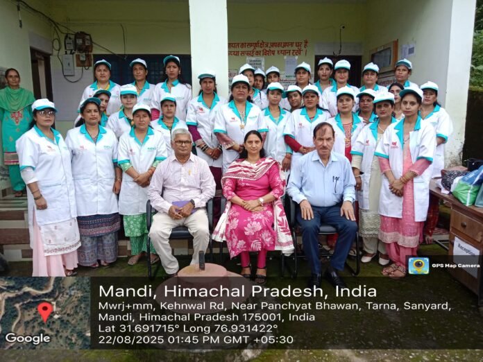 मोमबत्ती निर्माण प्रशिक्षण का समापन, 28 प्रशिक्षुओं को मिला लाभ