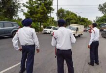 संसद में उठा ट्रैफिक चालान का मुद्दा, MP तिवारी बोले – चंडीगढ़ बन गया है ‘चालानगढ़’ संसद में उठा ट्रैफिक चालान का मुद्दा, MP तिवारी बोले - चंडीगढ़ बन गया है 'चालानगढ़'