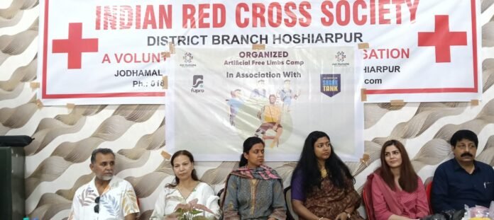 डिप्टी कमिश्नर-कम-अध्यक्ष जिला रेड क्रॉस सोसायटी आशिका जैन के कुशल नेतृत्व में संचालित जिला रेड क्रॉस सोसायटी का मुख्य उद्देश्य जरूरतमंद, गरीब, अंग-विकलांग