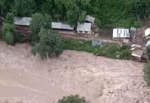 जम्मू-कश्मीर के किश्तवाड़ में बादल फटने से 12 की मौ*त, दो पुल बह गए 12 killed, two bridges washed away in cloudburst in Kishtwar, Jammu and Kashmir