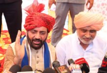 हरियाणा में 10 सीटें कांग्रेस ने 100 से 1000 वोटों के अंतर से जीती, यदि ईवीएम में गड़बड़ी होती तो कांग्रेस ये सीटें न जीतती हरियाणा के मुख्यमंत्री श्री नायब सिंह सैनी ने कहा कि प्रदेश में 10 ऐसी सीटें हैं, जहां 100 वोटों से लेकर 1000 वोटों तक के अंतर से कांग्रेस चुनाव जीती है।