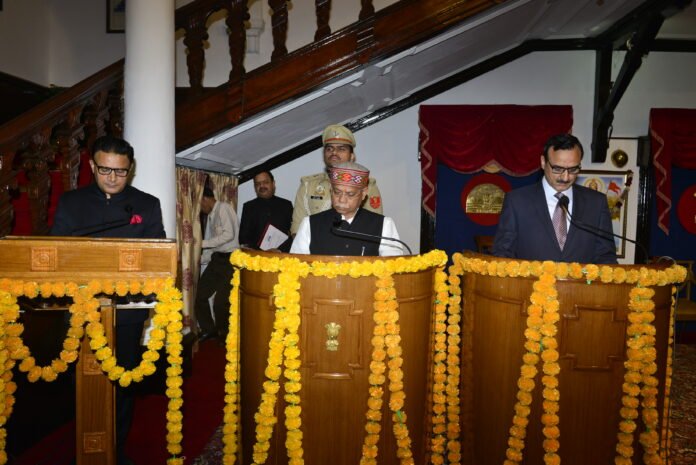 राज्यपाल ने डॉ. पवनेश कुमार को एचपीपीएससी सदस्य की शपथ दिलाई