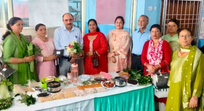 राजीव गांधी स्मारक राजकीय महाविद्यालय, जोगिंदर नगर में उन्नत भारत अभियान के तहत वार्षिक मेले का आयोजन बड़े उत्साह और उल्लास के साथ