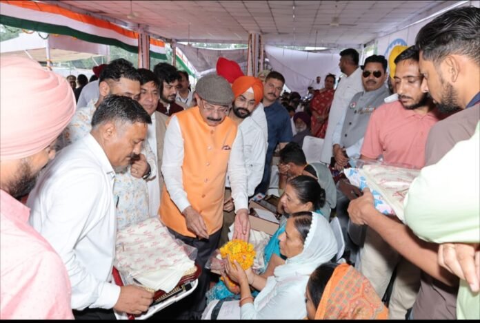 आज देश का 79वां स्वतंत्रता दिवस पूरे पंजाब में देशभक्ति के जोश के साथ मनाया गया। इस अवसर पर मुख्यमंत्री भगवंत सिंह मान के नेतृत्व में पंजाब