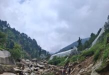 भराड़ में विद्युत आपूर्ति बहाल करने का कार्य जारी भराड़ में विद्युत आपूर्ति बहाल करने का कार्य जारी