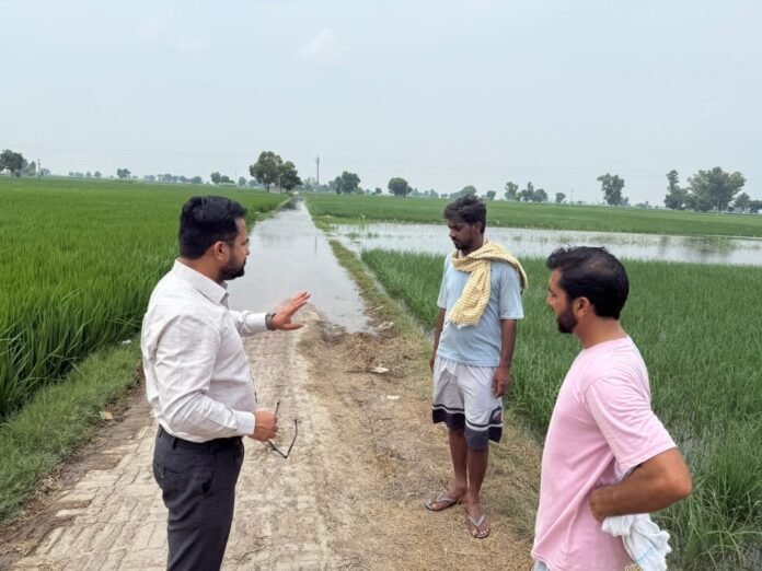 प्रशासन की टीमें कर रही हैं सीमा से जुड़े गांवों का दौरा, हालात पर रखी जा रही है कड़ी नज़र