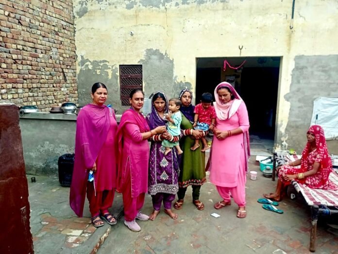 WhatsApp Image 2025-08-25 at 11.42.08 AM स्वास्थ्य विभाग पंजाब व सिविल सर्जन फाजिल्का डा. राज कुमार के निर्देशों अनुसार 1 जुलाई से 31 अगस्त तक चलने वाले तीब्र दस्त रोग रोकथाम (इनटेंसीफाइड डायरिया कंट्रोल) के