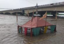 हरियाणा में यमुना उफान पर, खतरे के निशान से ऊपर पहुंचा जलस्तर; बारिश के बाद येलो अलर्ट, दिल्ली में भी असर हरियाणा में यमुना उफान पर, खतरे के निशान से ऊपर पहुंचा जलस्तर; बारिश के बाद येलो अलर्ट, दिल्ली में भी असर