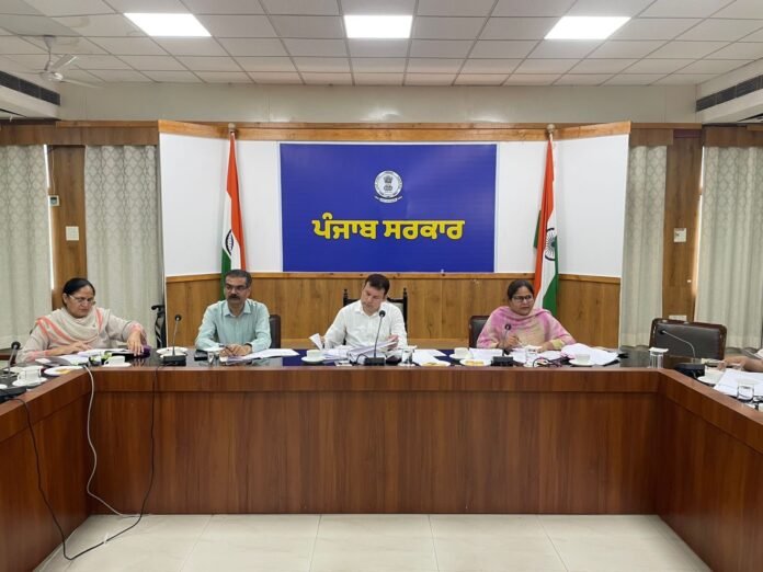 d056224c-31b4-46a4-af34-4578ca080c4e Deputy Commissioner Rahul Chaba Reviews Departmental Functioning in Monthly Meeting; Issues Strict Directions for Better Public Services