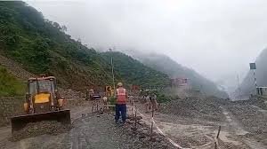 images (4) भारी बारिश से 331 सड़कें बंद, 657 ट्रांसफार्मर ठप, 86 पेयजल योजनाएं प्रभावित