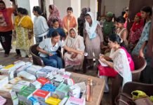 विधायक शेरी कलसी ने बटाला के कलसी KJ अस्पताल की टीम को बाढ़ प्रभावित गांवों में मेडिकल सेवाएं देने के लिए किया रवाना MLA Sherry Kalsi sent a team from Kalsi KJ Hospital