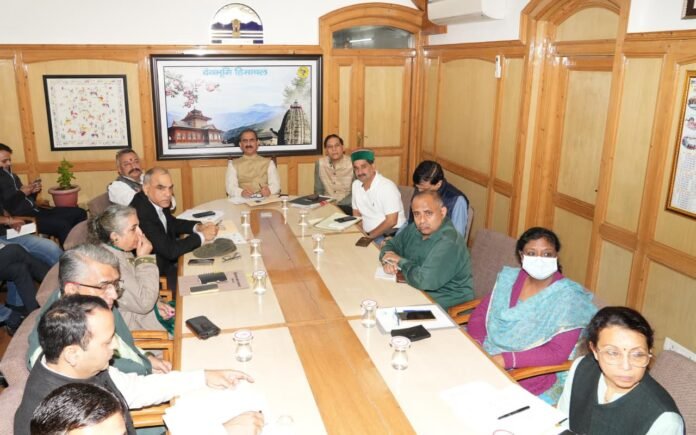 मुख्यमंत्री ठाकुर सुखविंद्र सिंह सुक्खू ने राज्य में पिछले 48 घंटों के दौरान हुई भारी वर्षा से हुए नुकसान की समीक्षा के लिए आज यहां आयोजित बैठक की अध्यक्षता की