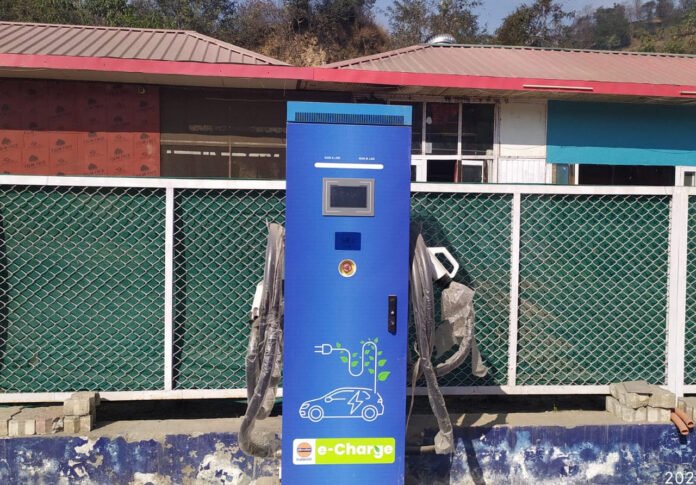 हिमाचल में इलेक्ट्रिक बसों के लिए चार्जिंग स्टेशनों का किया जा रहा विस्तार