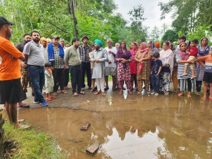 People's problems will be solved during the rainy season: Dr. Ravjot Singh