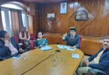 शीघ्र भरे जाएंगे चिकित्सकों के 200 पद: स्वास्थ्य मंत्री स्वास्थ्य एवं परिवार कल्याण मंत्री डॉ. कर्नल धनीराम शांडिल की अध्यक्षता में आज यहां डॉ. राधाकृष्णन राजकीय चिकित्सा महाविद्यालय एवं अस्पताल, हमीरपुर