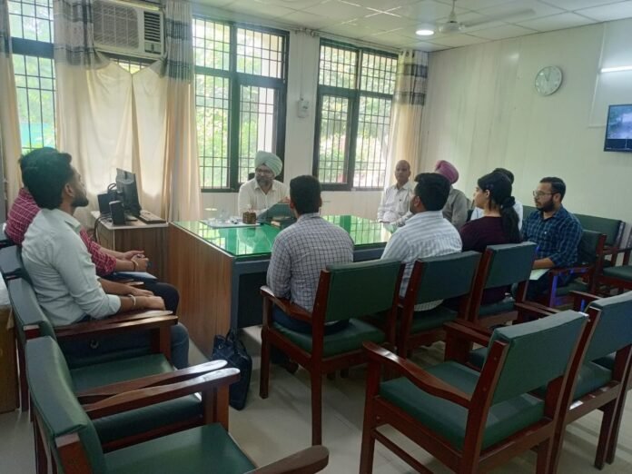  पंजाब सरकार की ओर से लोगों को बेहतर स्वास्थ्य सेवाएं उपलब्ध करवाने के उद्देश्य से नए मेडिकल अधिकारियों की भर्ती की गई है। इसके तहत स्वास्थ्य विभाग मानसा को 28 नए मेडिकल