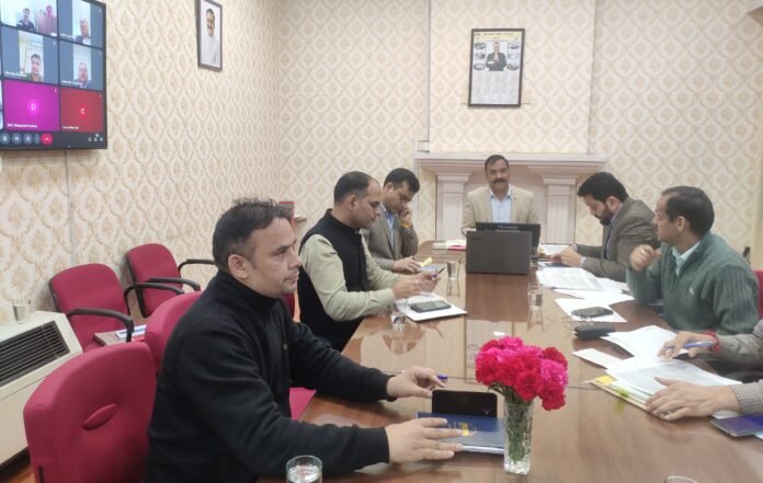 राज्य के विभिन्न सरकारी और निजी संस्थानों से उपकर संग्रह में पारदर्शिता और दक्षता लाने के लिए हिमाचल प्रदेश भवन एवं अन्य सन्निर्माण कामगार कल्याण बोर्ड का