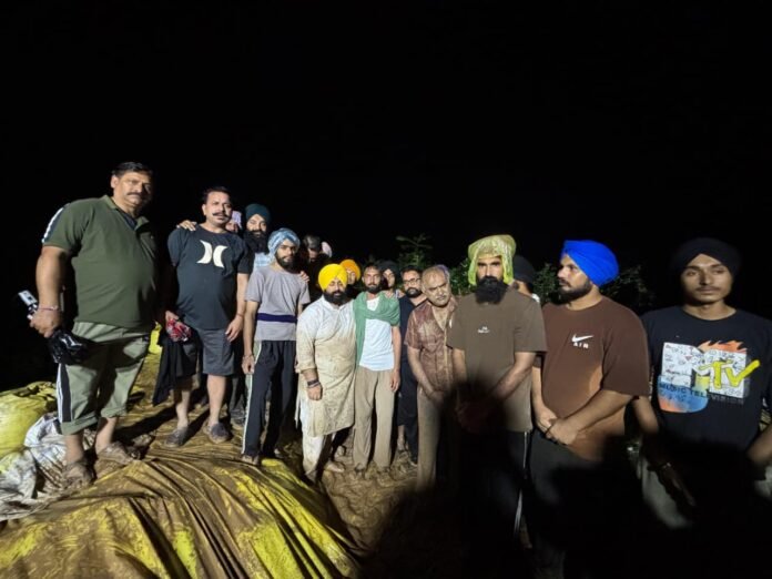 हिमाचल प्रदेश में लगातार हो रही भारी वर्षा, भाखड़ा डैम में लगातार बढ़ रहा पानी का स्तर और मैदानी इलाकों में हो रही बरसात के कारण नदियों-नहरों