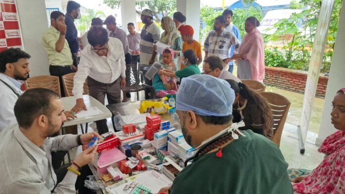 WhatsApp Image 2025-09-04 at 11.30.48 AM (1) जिले में गंभीर बाढ़ की स्थिति को देखते हुए, स्वास्थ्य मंत्री डॉ. बलबीर सिंह और डिप्टी कमिश्नर श्री राहुल (IAS) के आदेशों के तहत सिविल सर्जन डॉ. गुरप्रीत सिंह राय