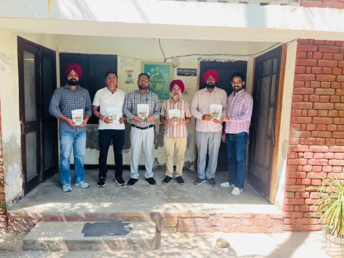 बागवानी विभाग मानसा की ओर से घरेलू बागवानी को प्रोत्साहित करने के लिए सर्दियों की सब्ज़ियों की बीज किटें सहायक निदेशक बागवानी कार्यालय