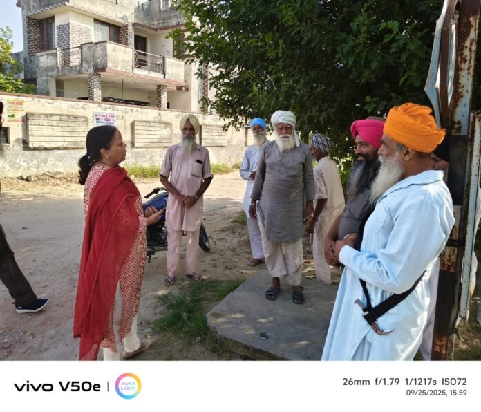  पराली प्रबंधन संबंधी चल रही व्यापक जागरूकता मुहिम के तहत एस.डी.एम. अमरगढ़ सुरिंदर कौर के नेतृत्व में “टीम अमरगढ़” ने पिंड साला, बदला, मुलाबधा,
