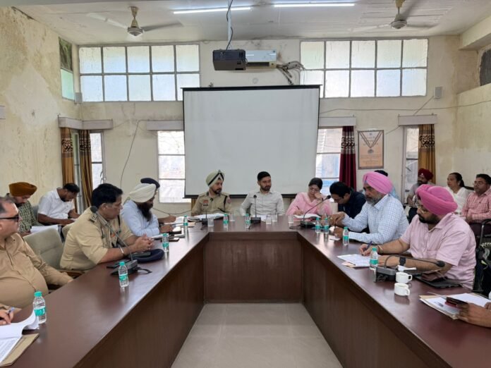 श्रद्धालुओं के लिए पर्याप्त यातायात व्यवस्था और सुरक्षा व्यवस्था रहेगी, असामाजिक तत्वों पर कड़ी नज़र रखी जाएगी - वरिष्ठ पुलिस अधीक्षक