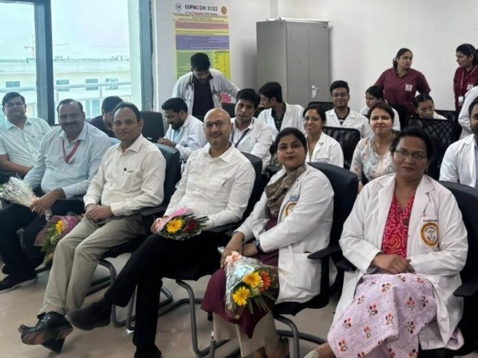 AIIMS में कैंसर स्क्रीनिंग कैंप: महिलाओं और बच्चों का इलाज बिना अपॉइंटमेंट