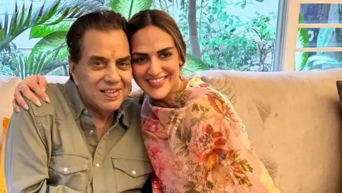 dharmendra-with-daughter-esha-deol धर्मेंद्र-हेमा मालिनी की बेटी ईशा देओल का तलाक पर बयान: बोलीं –