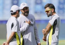 भारत के पूर्व कोच बोले- टीम के लिए दो खिलाड़ियों का लय में रहना अहम, मैच का रुख पलटने की रखते हैं क्षमता भारत के पूर्व कोच बोले- टीम के लिए दो खिलाड़ियों का लय में रहना अहम, मैच का रुख पलटने की रखते हैं क्षमता