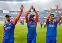 अजेय भारत ने एशिया कप जीता, तिलक और कुलदीप ने पाकिस्तान को किया परास्त अजेय भारत ने एशिया कप जीता, तिलक और कुलदीप ने पाकिस्तान को किया परास्त