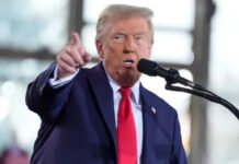 ट्रंप के एस्केलेटर-टेलीप्रॉम्प्टर शिकायत पर UN का जवाब: ‘जिम्मेदारी राष्ट्रपति की टीम की’ ट्रंप के एस्केलेटर-टेलीप्रॉम्प्टर शिकायत पर UN का जवाब: ‘जिम्मेदारी राष्ट्रपति की टीम की’