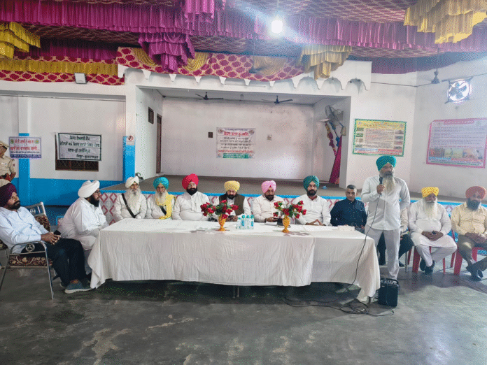 जिला प्रशासन की ओर से इस बार भी झोने की कटाई के मौसम में पराली जलने की घटनाओं को रोकने के लिए लगातार प्रयास जारी हैं। इस संबंध