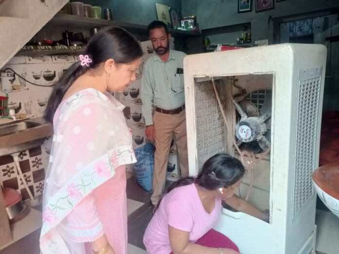 factrecorder Health department teams went