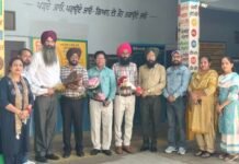 बर्नाला में राज शिक्षक पुरस्कार से सम्मानित शिक्षकों को जिला शिक्षा अधिकारियों ने किया सम्मानित बर्नाला में राज शिक्षक पुरस्कार