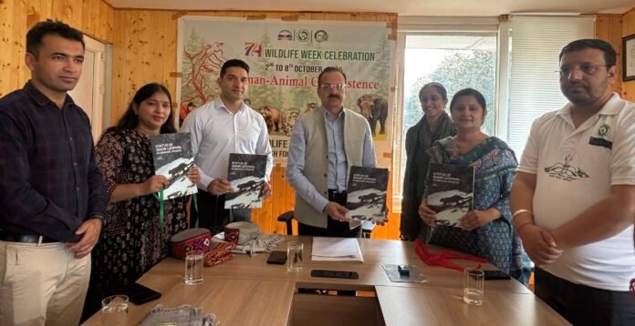 हिमाचल प्रदेश में 74वें वण्यप्राणी सप्ताह का आगाज हुआ। पीसीसीएफ वाइल्ड लाइफ अमिताभ गौतम ने वीरवार को इस कार्यक्रम का विधिवत शुभारंभ किया।