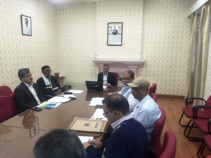 तकनीकी शिक्षा मंत्री राजेश धर्माणी ने आज यहां तकनीकी शिक्षा संबंधी समीक्षा बैठक की अध्यक्षता करते हुए कहा कि प्रदेश के युवा नवोन्मेषी विचारों और