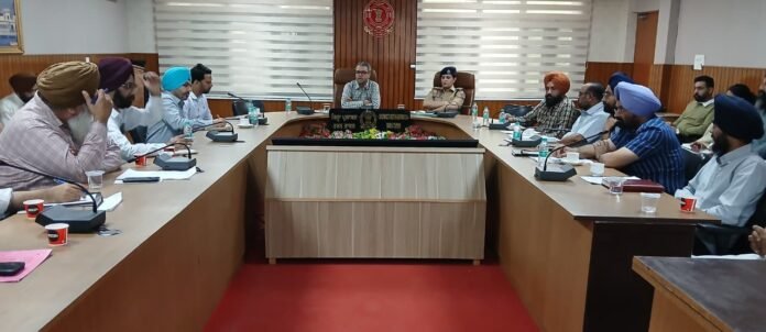 WhatsApp Image 2025-10-07 at 3.34.16 PM भारत निर्वाचन आयोग द्वारा बीती शाम विधानसभा क्षेत्र 21-तरन तारन के उपचुनाव की तारीख का ऐलान कर दिया गया है। इस उपचुनाव के लिए मतदान 11