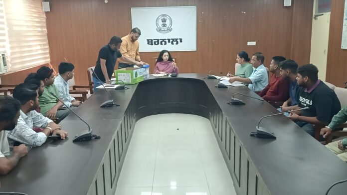 WhatsApp Image 2025-10-08 at 12.29.24 PM केवल निर्धारित स्थानों पर ही की जा सकेगी पटाखों की बिक्री और खरीद