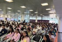 DU इंटर्नशिप स्कीम: 3500 से अधिक आवेदकों में से 2280 छात्र शॉर्टलिस्ट, ग्रुप डिस्कशन पूरा DU इंटर्नशिप स्कीम: 3500 से अधिक आवेदकों में से 2280 छात्र शॉर्टलिस्ट, ग्रुप डिस्कशन पूरा