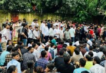 TET अनिवार्यता के विरोध में देशभर के शिक्षक 24 नवंबर को दिल्ली में करेंगे प्रदर्शन TET अनिवार्यता के विरोध में देशभर के शिक्षक 24 नवंबर को दिल्ली में करेंगे प्रदर्शन