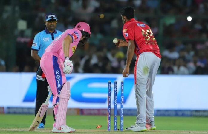 mankading-rules-explained-main_1646793263 क्रिकेट में नया नियम: अब ये शॉट खेलना हुआ मना, गेंदबाजों को मिलेगा बड़ा फायदा