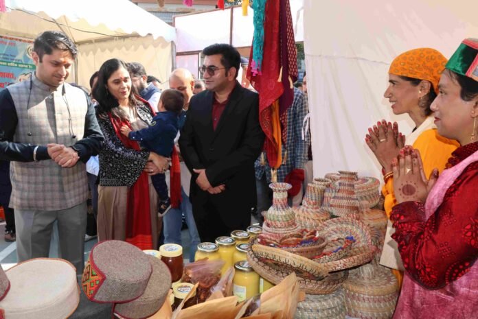 उपायुक्त ने किया शुभारम्भ, बोले मेला केवल