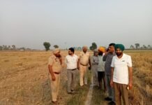 ‘पराली प्रोटेक्शन फोर्स’ की टीम गांव बाघे, माड़ी बुच्चियां और शकालां पहुंची डिप्टी कमिश्नर गुरदासपुर श्री आदित्य उप्पल के सख्त निर्देशों के तहत ‘पराली प्रोटेक्शन फोर्स’ की टीम गांव बाघे, माड़ी बुच्चियां और शकालां पहुंची और किसानों
