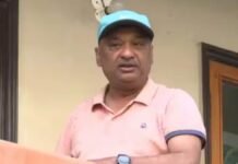 बिहारशरीफ में बवाल: पर्ची वितरण पर हंगामा, BJP प्रत्याशी डॉ. सुनील ने SI पर RJD समर्थन का आरोप लगाया बिहारशरीफ में बवाल: पर्ची वितरण पर हंगामा, BJP प्रत्याशी डॉ. सुनील ने SI पर RJD समर्थन का आरोप लगाया