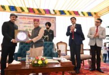 राज्यपाल ने लोकतांत्रिक शासन को मजबूती देने में लेखा और ऑडिट संस्थानों की भूमिका पर बल दिया राज्यपाल शिव प्रताप शुक्ल ने कहा कि सुशासन की विश्वसनीयता काफी हद तक लेखांकन और ऑडिट से जुड़े पेशेवरों की मेहनत, निष्पक्षता और सतर्कता