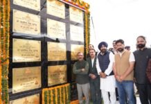 मुख्यमंत्री ने दून विधानसभा क्षेत्र में 383 करोड़ रुपये के लोकार्पण और शिलान्यास किए मुख्यमंत्री ठाकुर सुखविंद्र सिंह सुक्खू ने आज सोलन जिले के दून विधानसभा क्षेत्र के अपने एक दिवसीय दौरे के दौरान 383 करोड़ रुपये की 12 विकासात्मक
